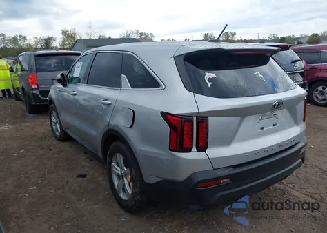 2021 Kia Sorento Lx z USA, uszkodzony, nr VIN 5XYRG4LC4MG004990